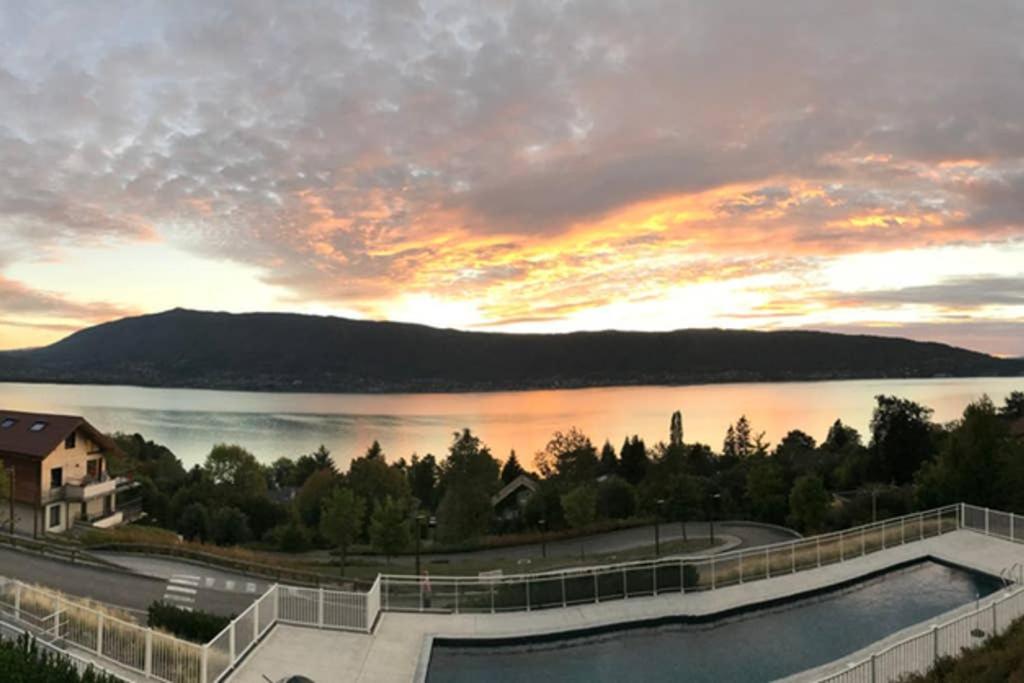 Roc & Lac - Terrasse Vue Lac, Piscine, Parking Veyrier-du-Lac Eksteriør billede